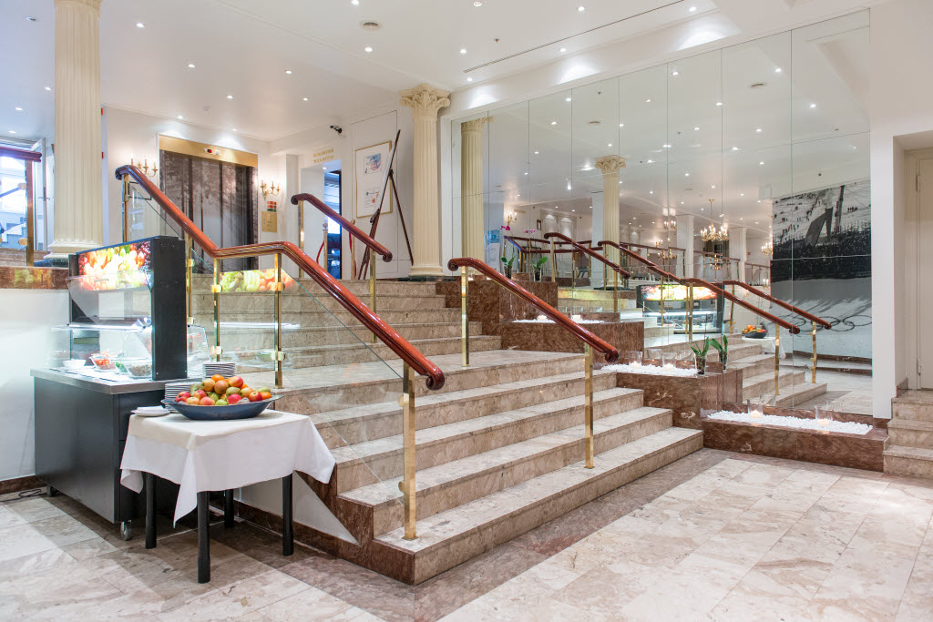 Stairs in the congress lobby
